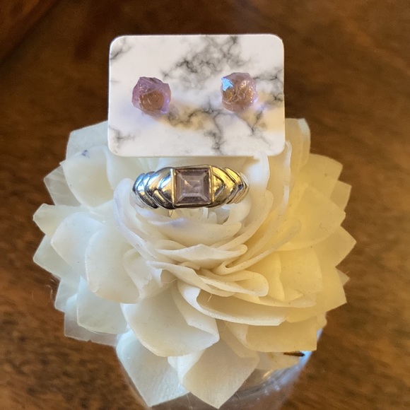 Sterling and Amethyst ring - Picture 3 of 7